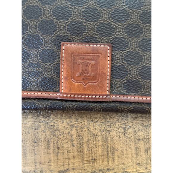 Céline Monogram Long Bi-Fold Brown Wallet - Picture 4 of 10